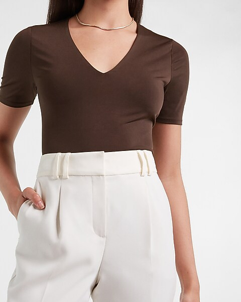 Body Contour Double Layer V-Neck Tee | Express