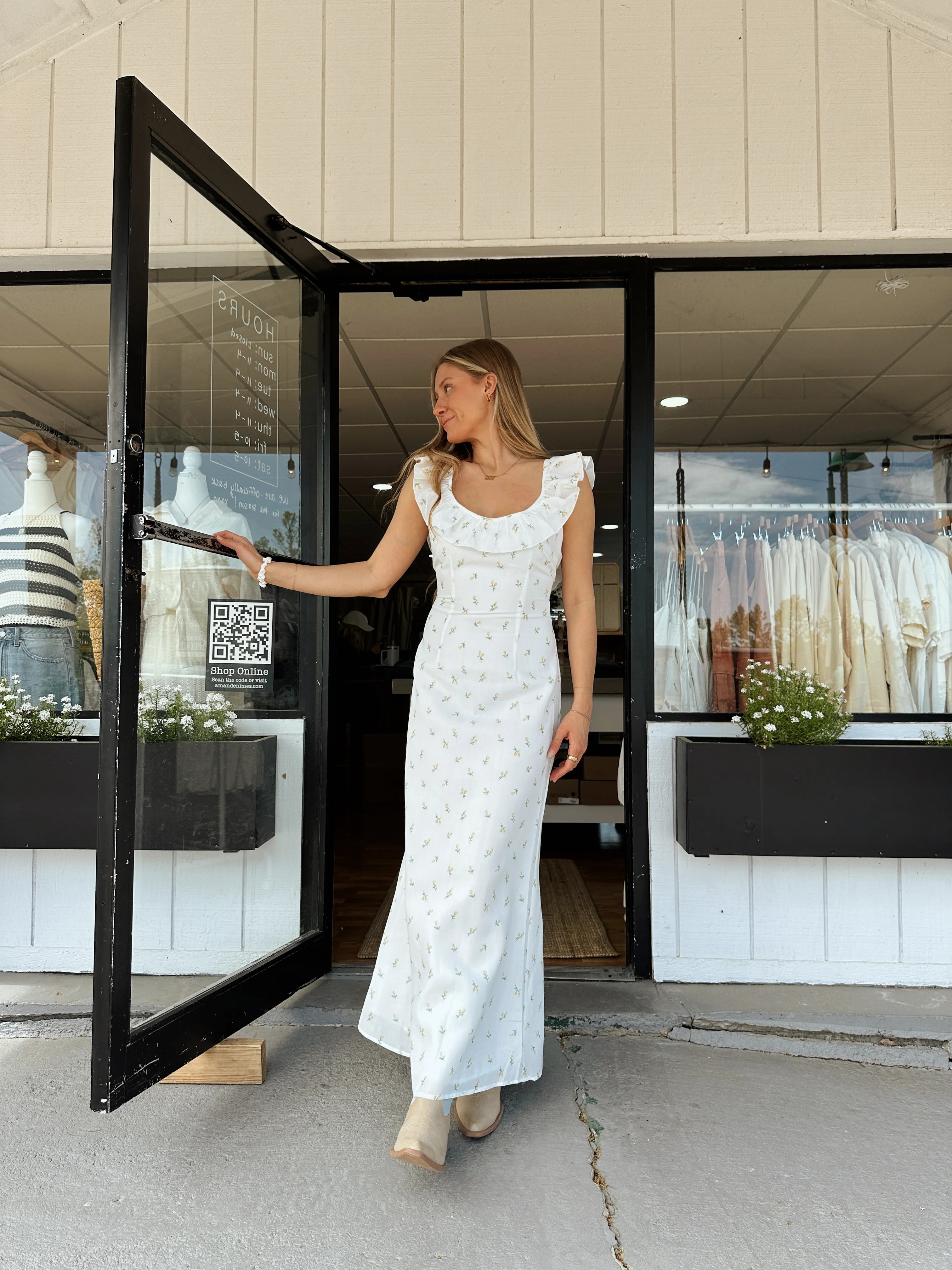 The Garden Party Maxi Dress - White | amandenimes