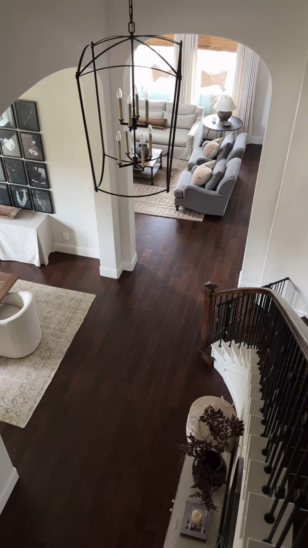 This extra large lantern is perfect light fixture for a two story entrance ✨ 

It also comes in a smaller size and a gold finish.

Entry light, entry chandelier, stairway chandelier, extra large chandelier, extra large lantern, entry lantern, two story chandelierr



#LTKHome