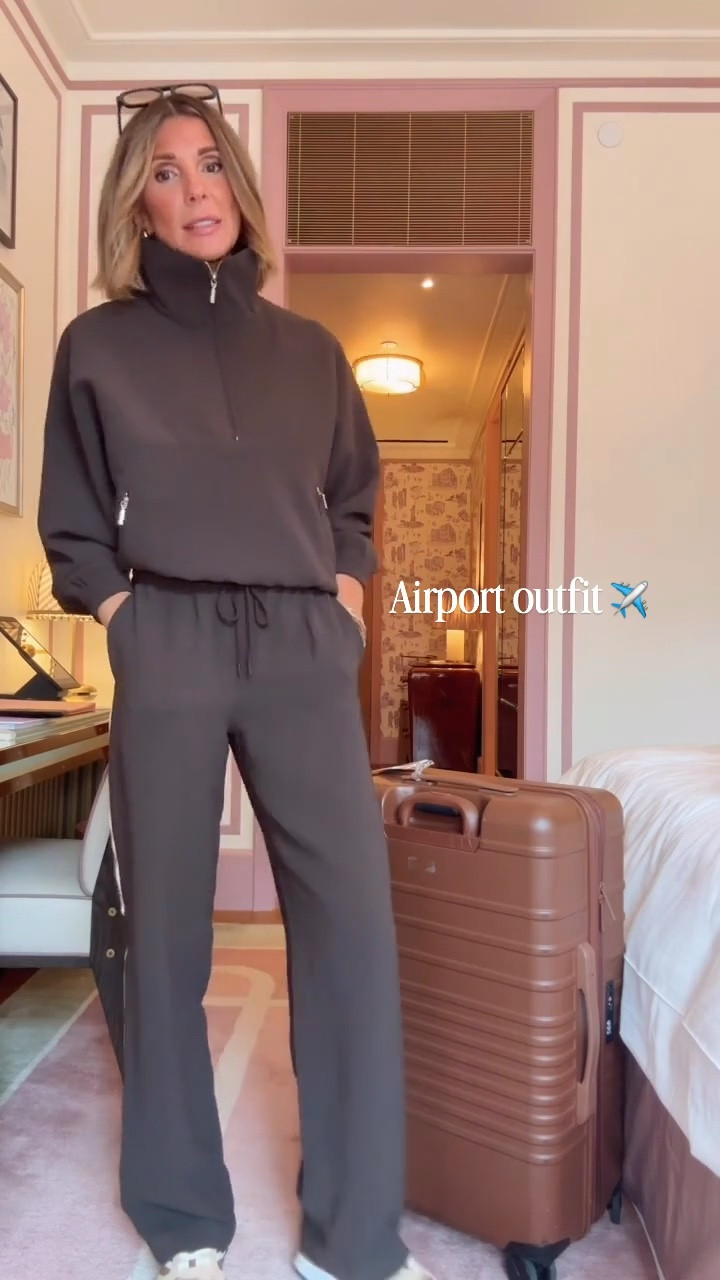 Airport outfit - wearing size small in top and bottoms. @Aritzia

#LTKootd #LTKActive