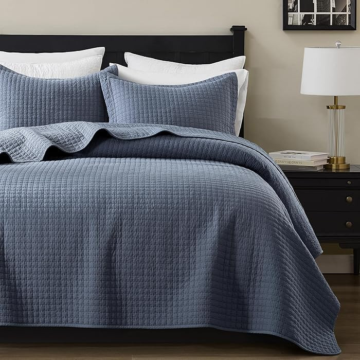 Amazon.com: WDCOZY 100% Cotton King Size Quilt Set - Olive Green Box Pick Stitch Soft Lightweight... | Amazon (US)