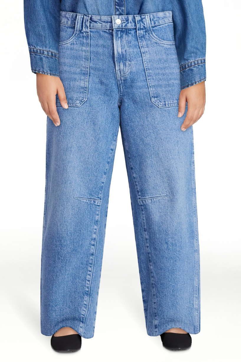 Free Assembly Women's Cropped Carpenter Barrel Jeans, 27" Inseam, Sizes 0-20 | Walmart (US)