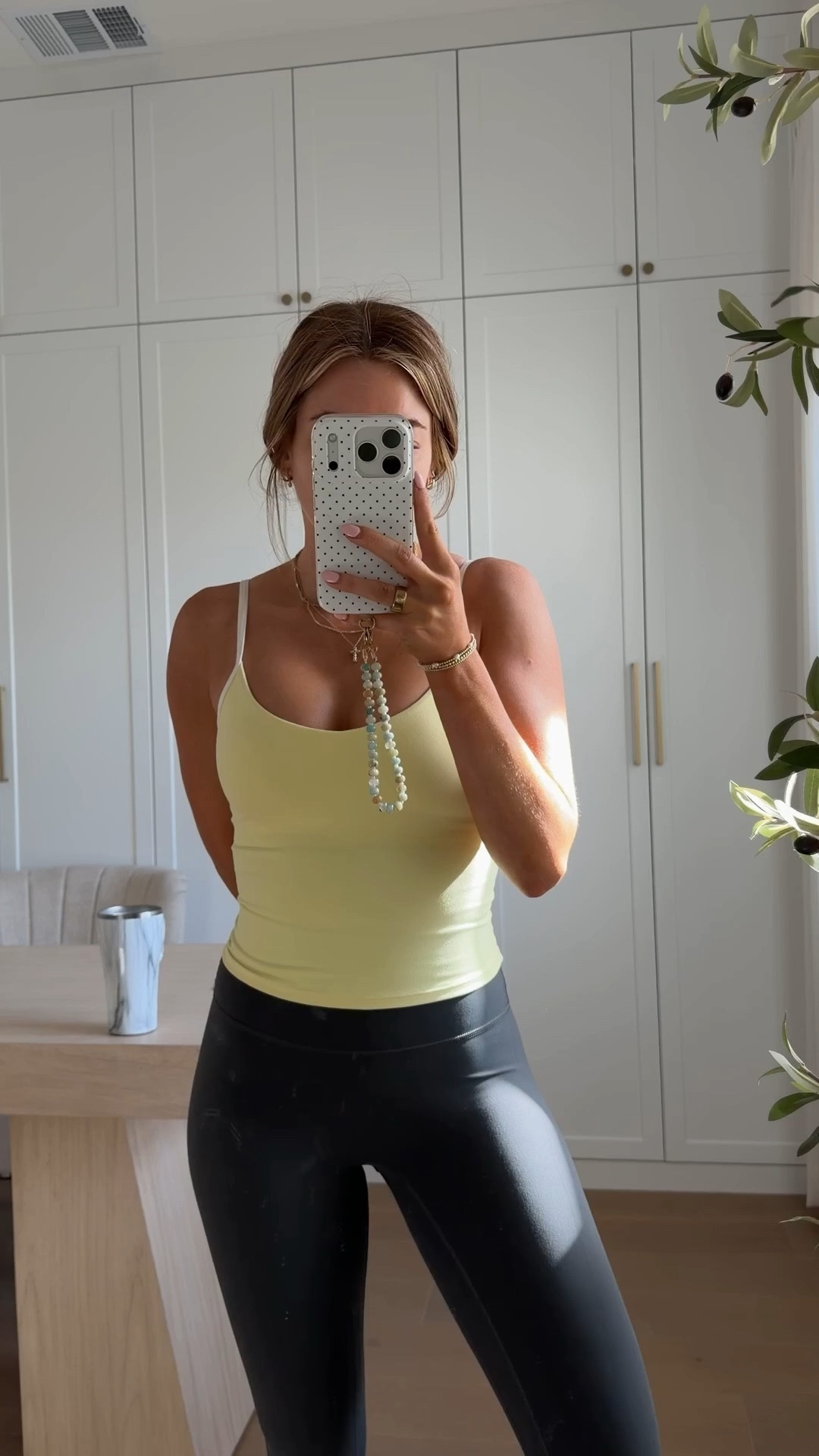 tank: xs // leggings: xs petite (5’3)