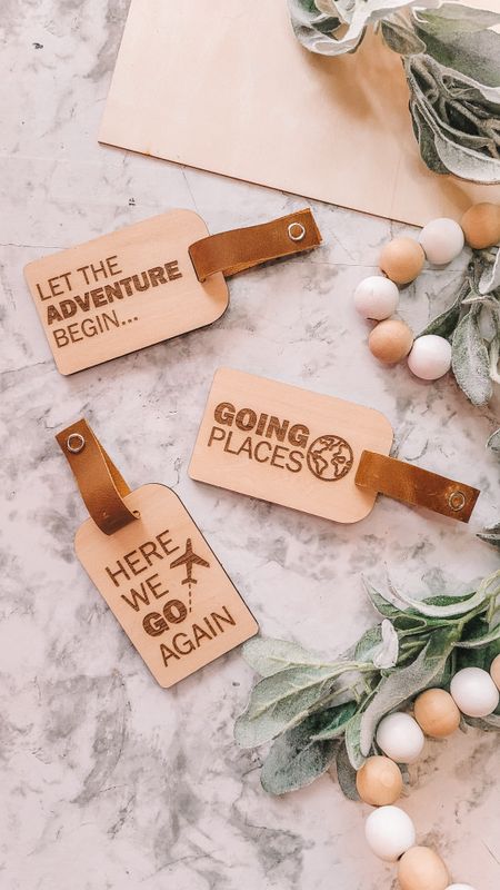 DIY crafts gift idea for jet setters: personalized handmade wooden luggage tags #DIYcrafts #travel

#LTKtravel