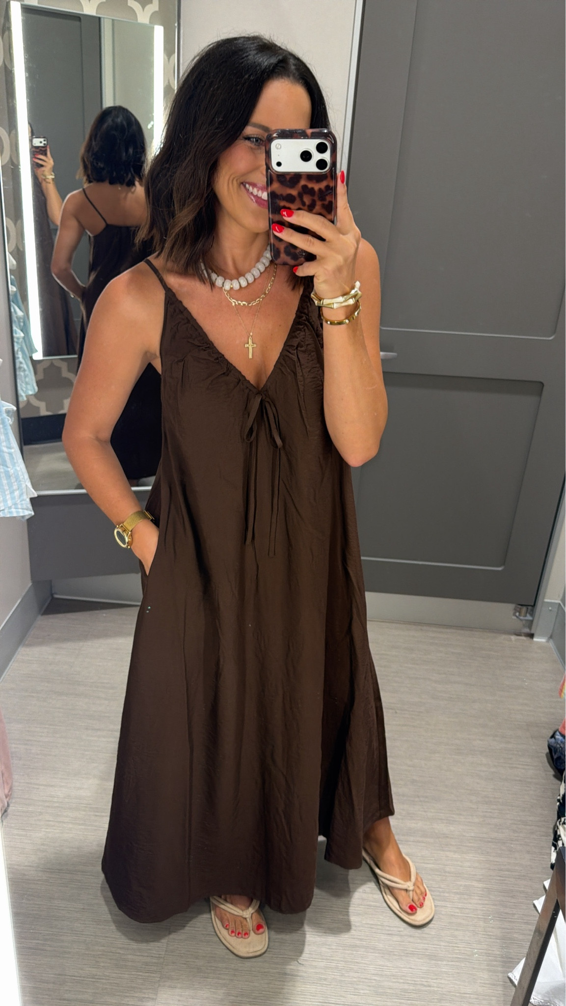 This flowy Target dress is the definition of effortless. 🤎 Lightweight, comfy, and perfect for those days you want to feel put together without wearing anything fitted.

Size XS
5’3” for reference

#TargetStyle #TargetFinds #TargetFashion #BrownDress #EverydayStyle #FallTransition #ComfortableStyle #AffordableFashion #LTKStyle #TargetRun