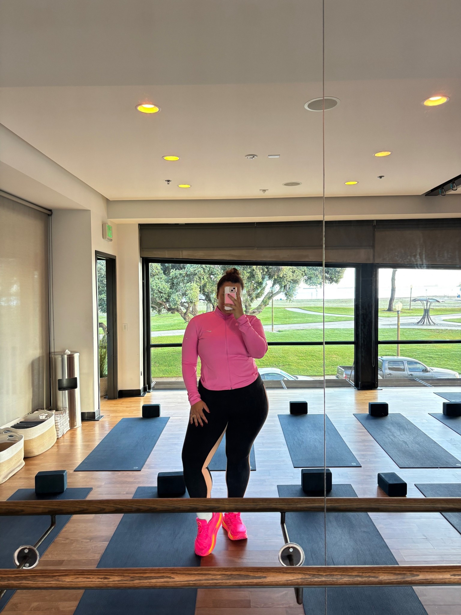 wearing a size xl 💖💖

#LTKootd #LTKMidsize #LTKActive