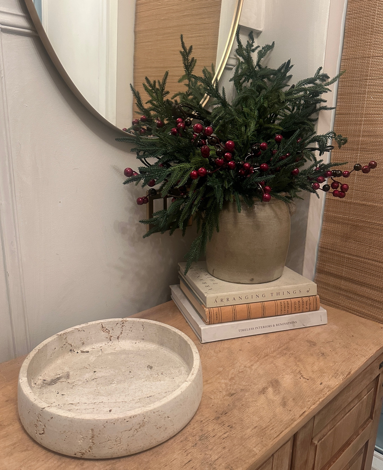 Entryway Holiday 2024

#LTKHoliday #LTKHome #LTKSeasonal