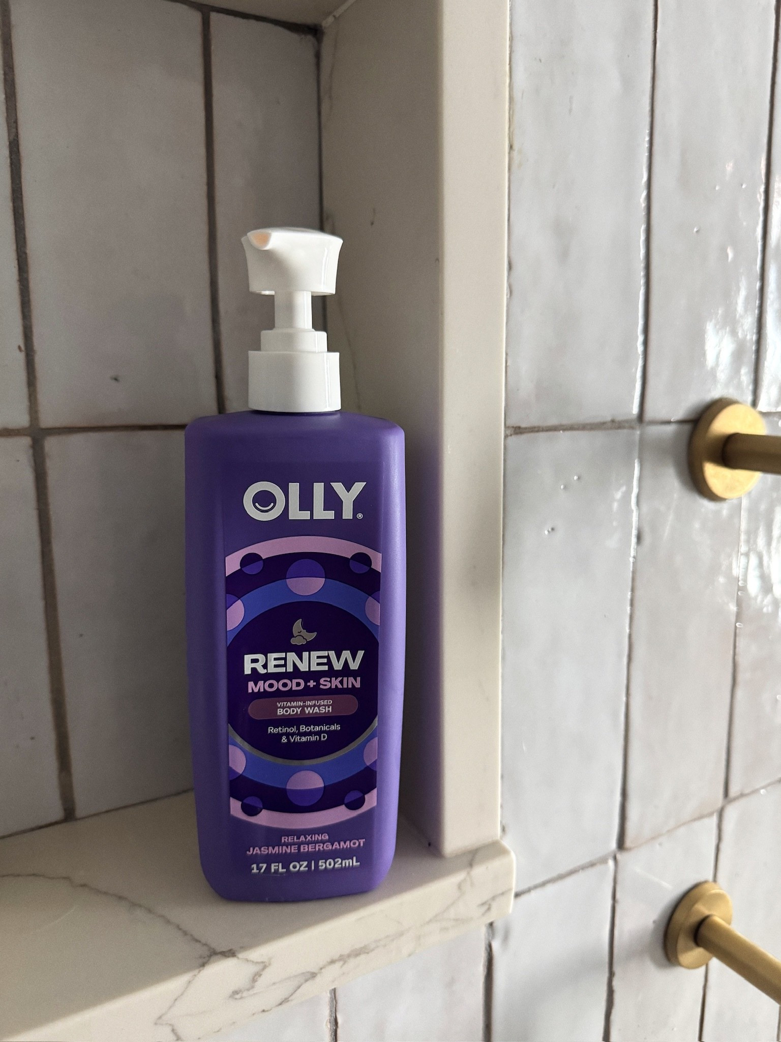#OLLYPartner Your tired skin’s reset button: @ollywellness RENEW Mood + Skin Body Wash 🫧

