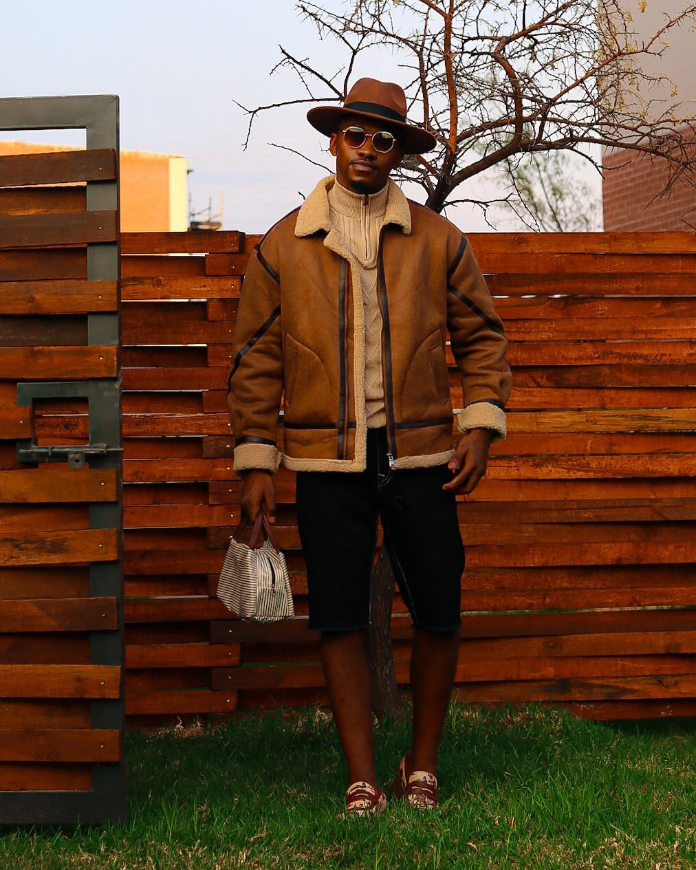 A lunchbox I’d carry to work? Sí
Day 491 of What I Wore Yesterday
Shop this look!
#SHEINappliances #saveinstyle #loveshein #SHEINhome #SHEIN #ad #SHEINforAll 

#LTKHome #LTKSpringSale #LTKStyleTip