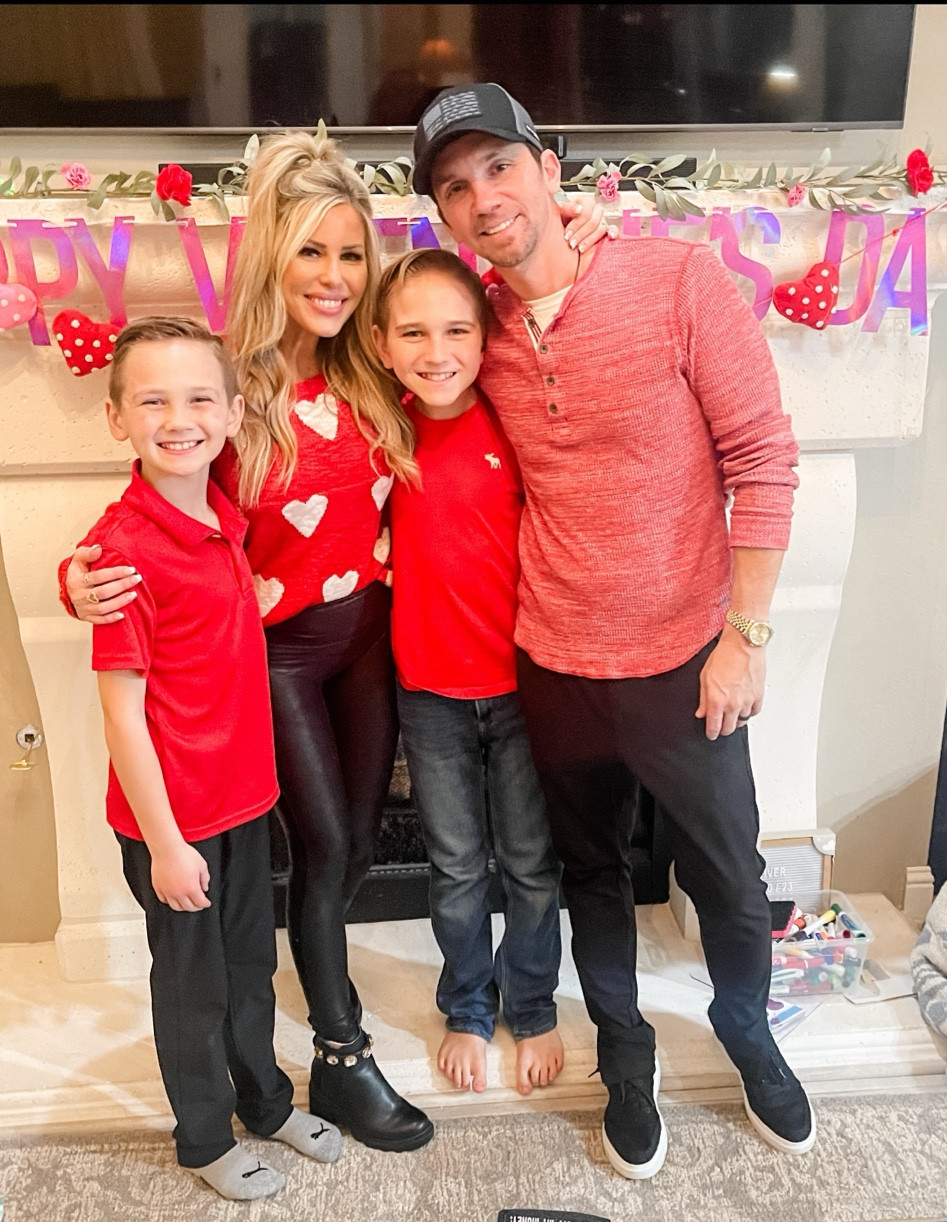 Valentine’s Day outfit. Casual Valentine’s Day top. 

#LTKstyletip #LTKfindsunder50 #LTKSeasonal