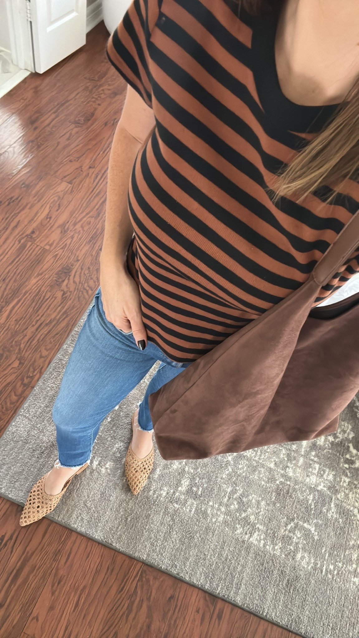 Simple outfit today for 90° in mid September 🍂

My top is from old navy and bogo today! I also have this ribbed top in the navy color. 

Mother denim, early fall outfit, stripes, old navy, pre-fall outfit 

#LTKSeasonal #LTKStyleTip #LTKFallSale