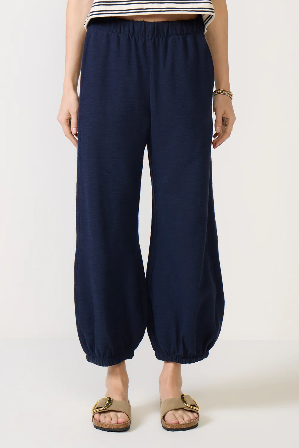 Bree Balloon Jogger | Evereve