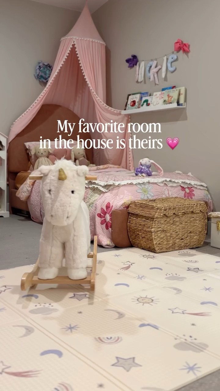 If these walls could talk, they’d tell my favorite story 💗

#potterybarnkids #maxandlily #girlmom #kidsroomdecor #girlsroomdecor