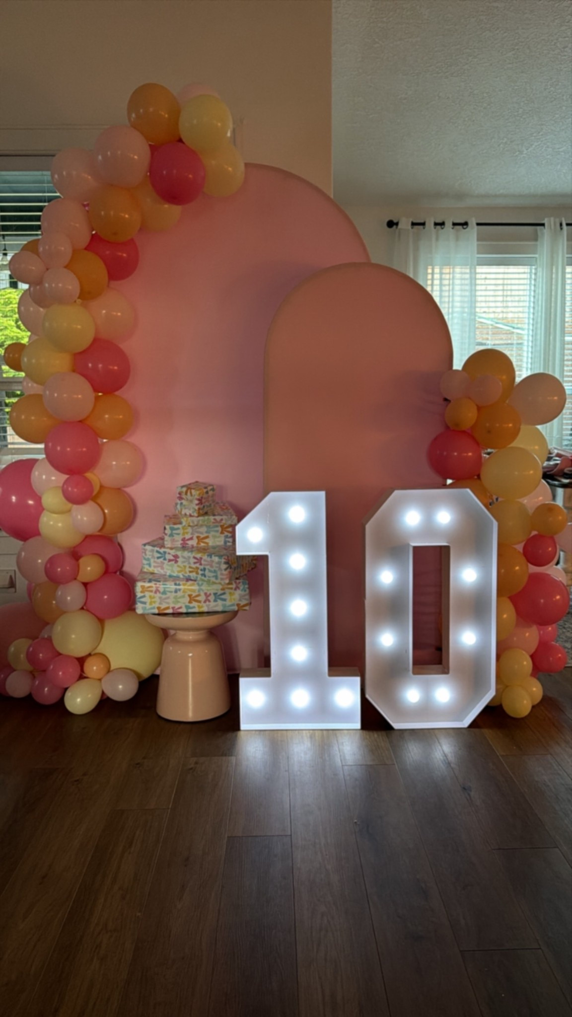 My middle child turns 10 today! We are so excited! I’ll take you along for all the festivities. First up is this surprise balloon backdrop I did. Everything’s from Amazon!

I ordered 1 bag of balloons. It’s enough but I wish I had a few more small balloons to fill in.

#LTKmomlife #LTKstorytime #LTKKids