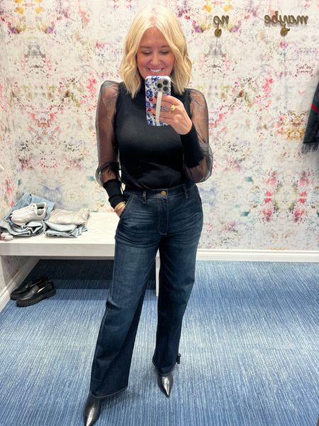 Evereve Holiday look!! 
Top size small
Jeans tts

Holiday outfit, holiday style, fall outfit, sheer top, trouser jeans, evereve, 

#LTKover40 #LTKstyletip #LTKHoliday