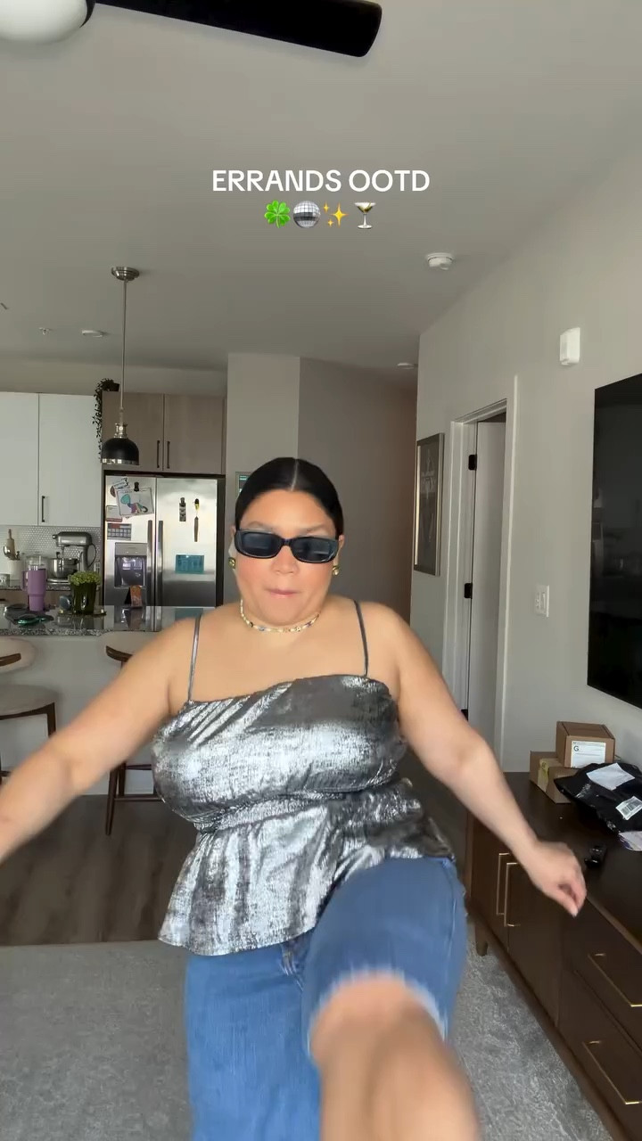 Idk if I love the jorts or not 🤔 #OOTD #errandsootd #jorts