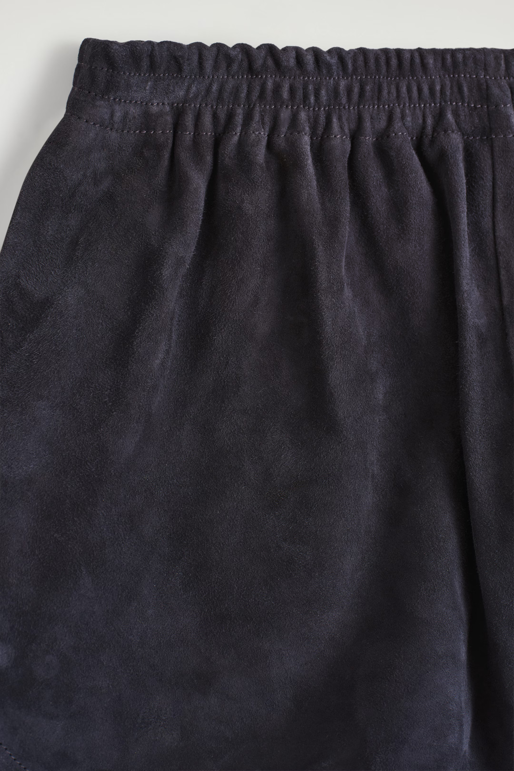 SUEDE ELASTICATED SHORTS - ANTHRACITE | COS UK