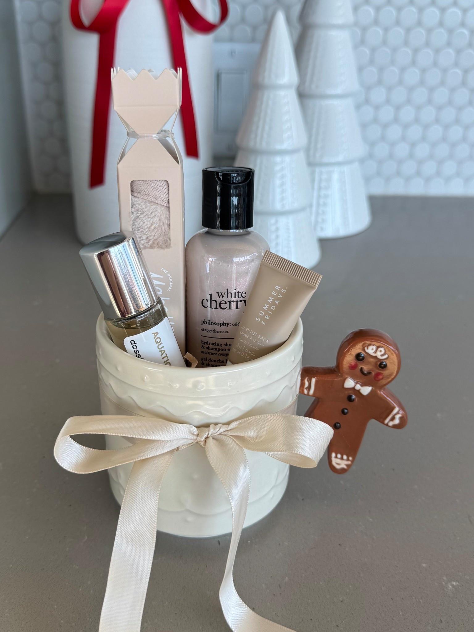 Last minute gift idea for the special gal in your life! 🧸🎀

#LTKFindsUnder50 #LTKHoliday #LTKGiftGuide