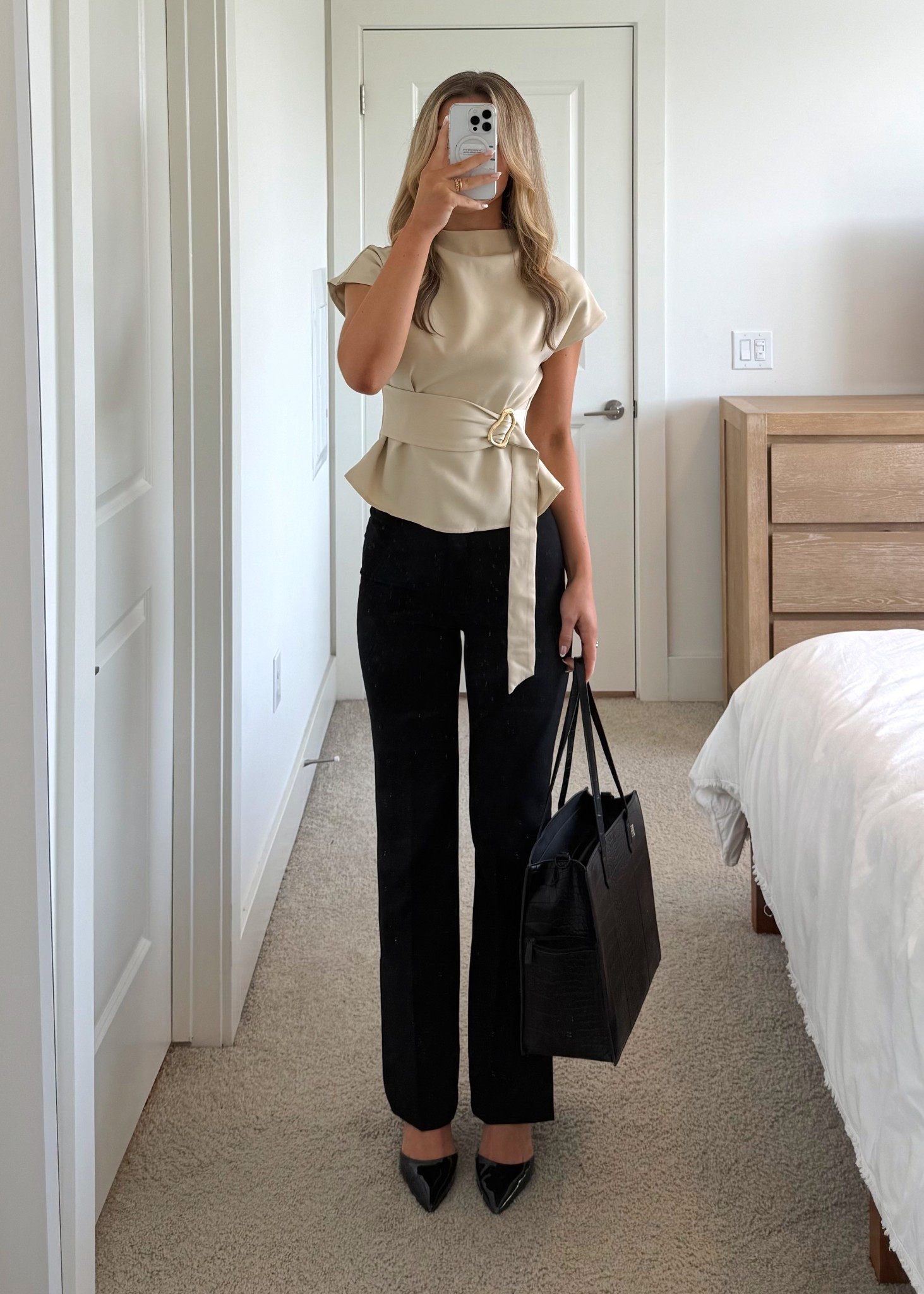 office ootd - top is only $32 🫶🏼

#LTKWorkwear