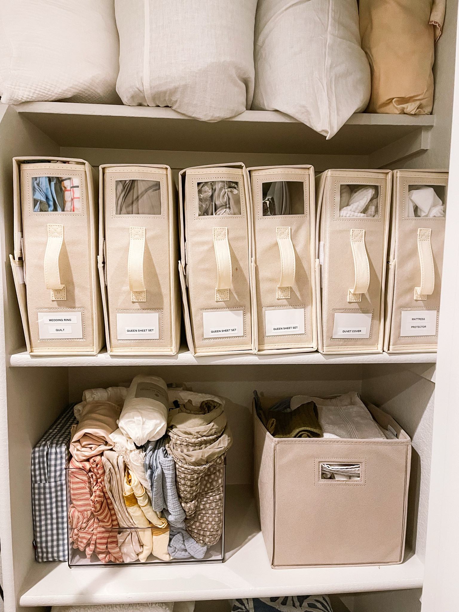 Linen closet organization

I LOVE these bedding and sheet organizers. Easy to label and make the space look tidy and neat. 

Spring cleaning, bed, sheet, sheets, organizer, organizing, organization, bag, linen, closet, storage, Amazon, find.

#LTKHome