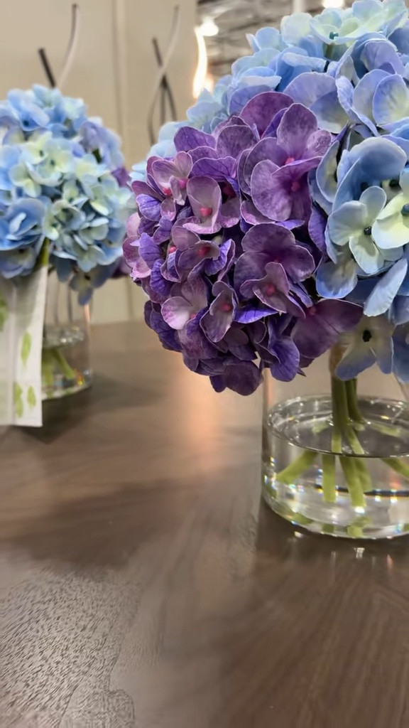 Blooming. They look so real 



#LTKHome #LTKdayinmylife #LTKSeasonal