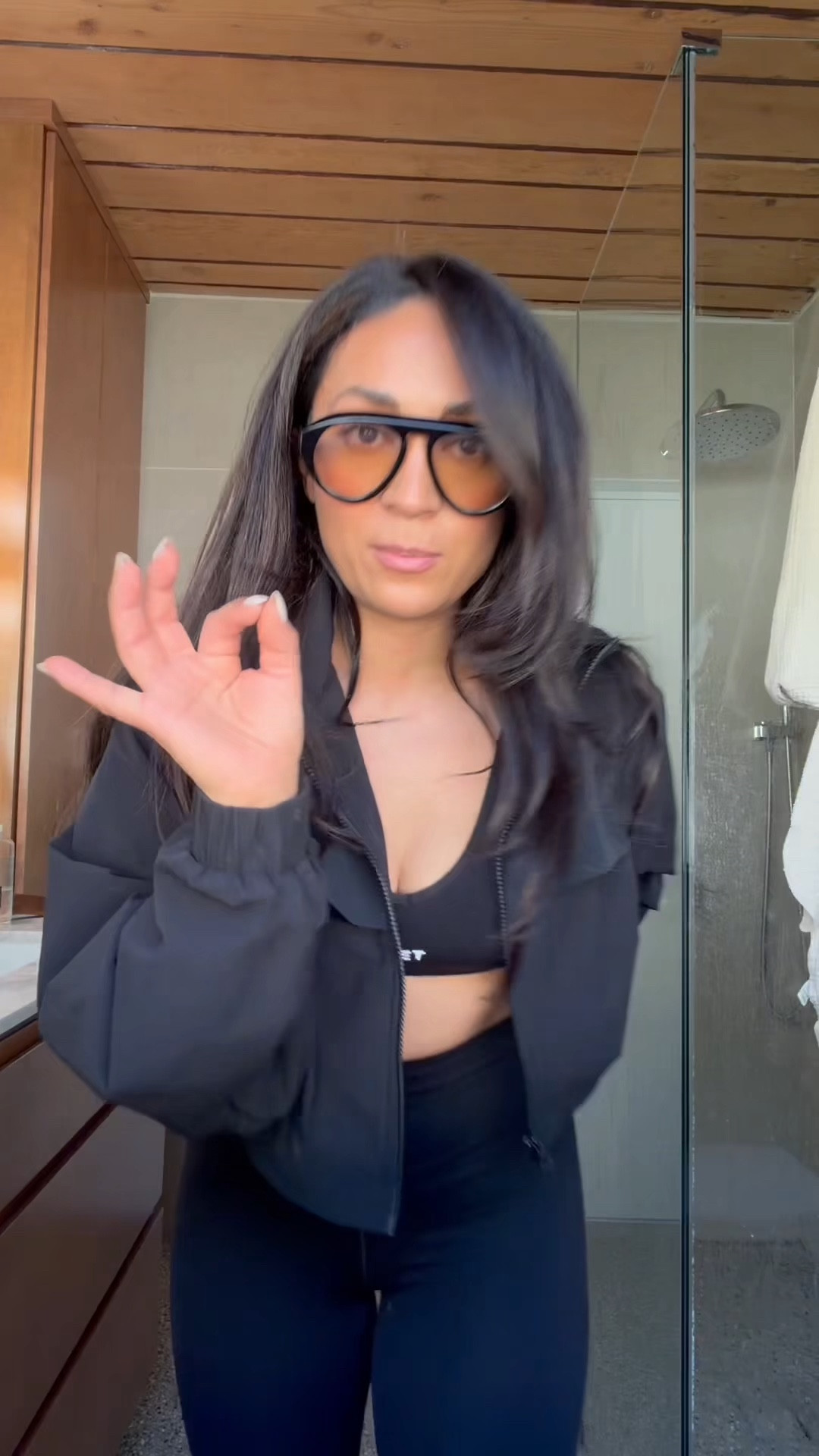 Cute capri pants outfit for errands 