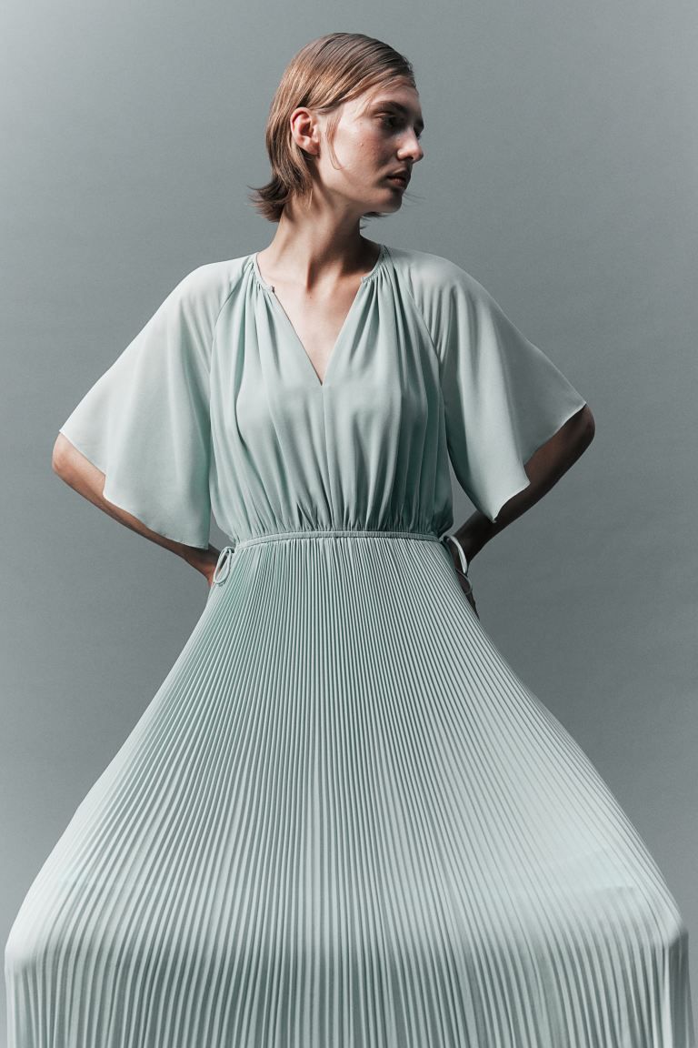 Tie-detail Pleated Dress - Light dusty turquoise - Ladies | H&M US | H&M (US + CA)