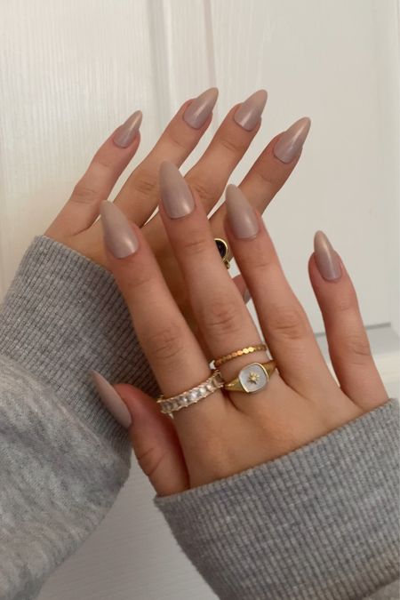 Press on nails + current ring stack!🫶

All rings are true to size✨

Gold jewelry / gold rings / statement rings / ring stack / affordable jewelry / jewelry under 100 / amazon jewelry / amazon rings / Ana Luisa / press on nails / amazon press on nails / nails inspo / nail ideas / neutral nail color / neutral nail inspo / almond nails / almond shape nail ideas / summer nail ideas


#LTKFindsUnder50 #LTKFindsUnder100 #LTKBeauty