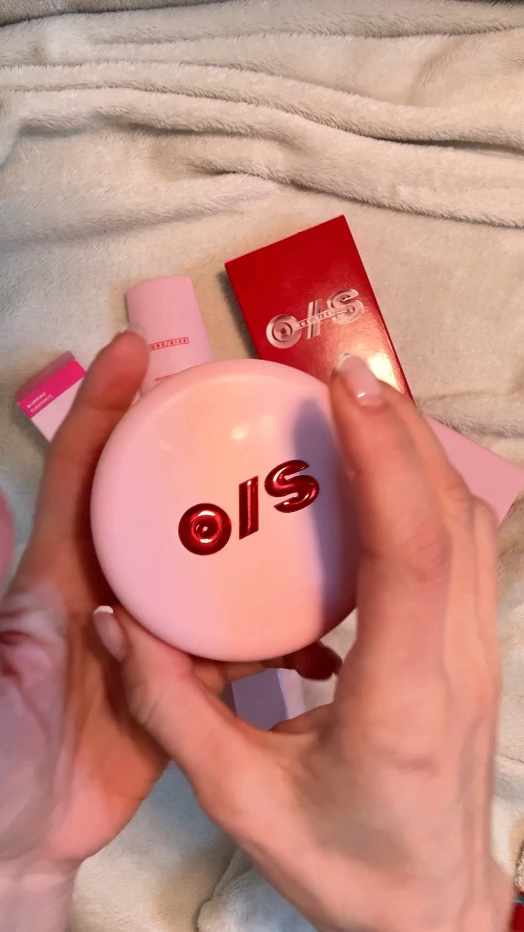 The One/Size blurring setting powder color to get if you want bright eyes! Ultra Pink! 🎀

#blurringpowder #settingpowder #onesizebeauty #ultrapink #makeup #makeuptips #brightenundereye #undereye #undereyemakeup #brighteningpowder #musthave #beautyproducts


#LTKStyleTip #LTKBeauty #LTKWatchNow