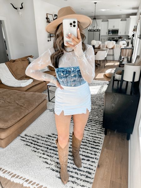 Neutral Western Outfit 🤍

Lace Top — xs
Denim Top — small
Skort — xs

western outfit | western style | white lace sheer long sleeve top outfit | white denim skort outfit | denim tube top | country concert outfit | western spring outfit ideas | Nashville outfit | Nashville style 

#LTKfindsunder50 #LTKstyletip #LTKfindsunder100