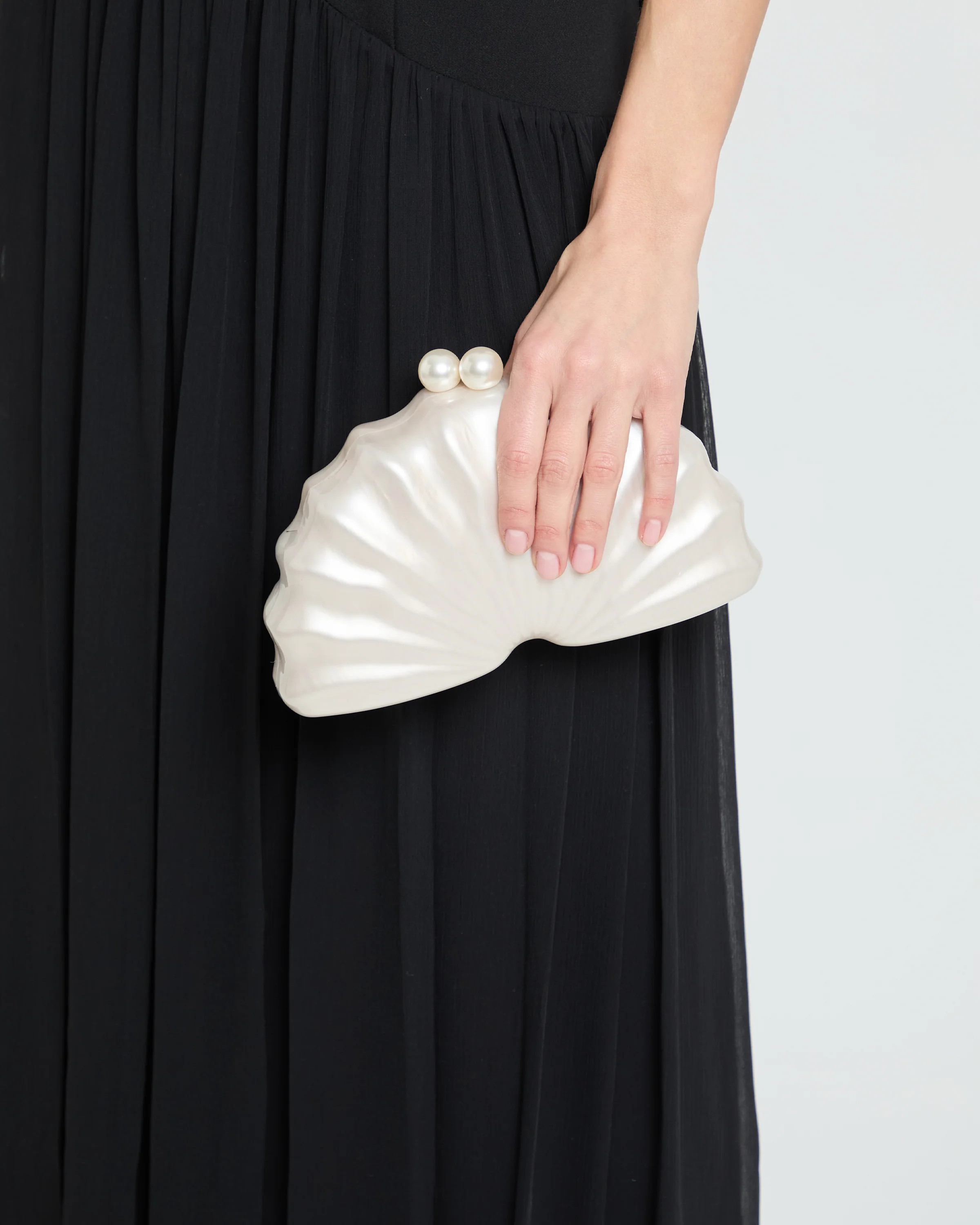 Maris Shell Clutch - IVORY / OS | Few Moda