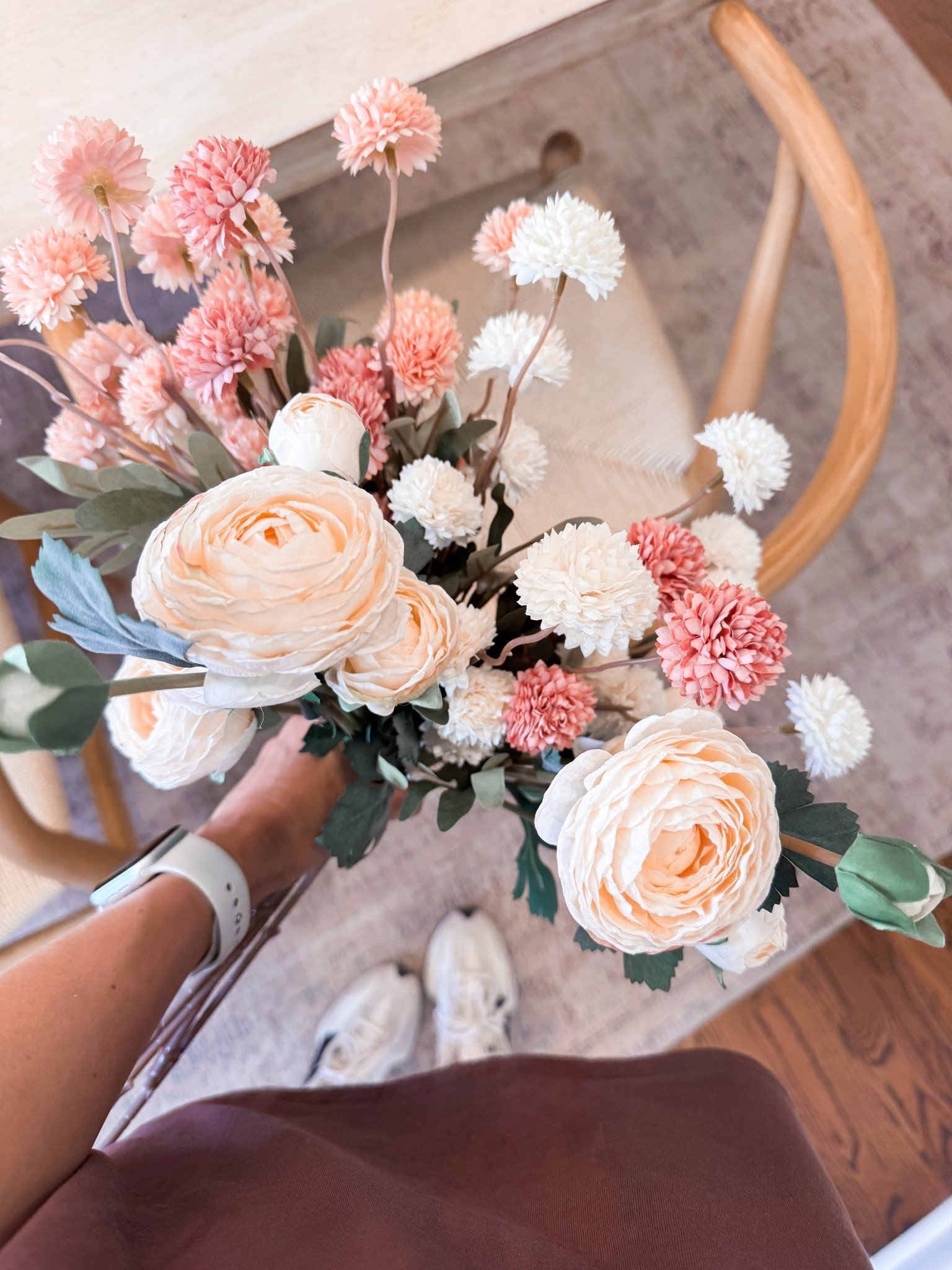 The prettiest fake blooms!! 

#LTKdayinmylife #LTKHome #LTKSeasonal