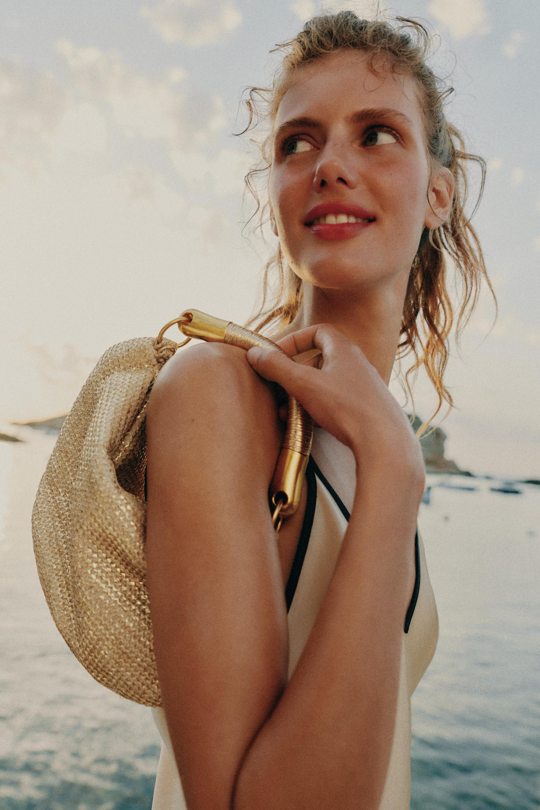 METALLIC-EFFECT HANDBAG | Zara UK