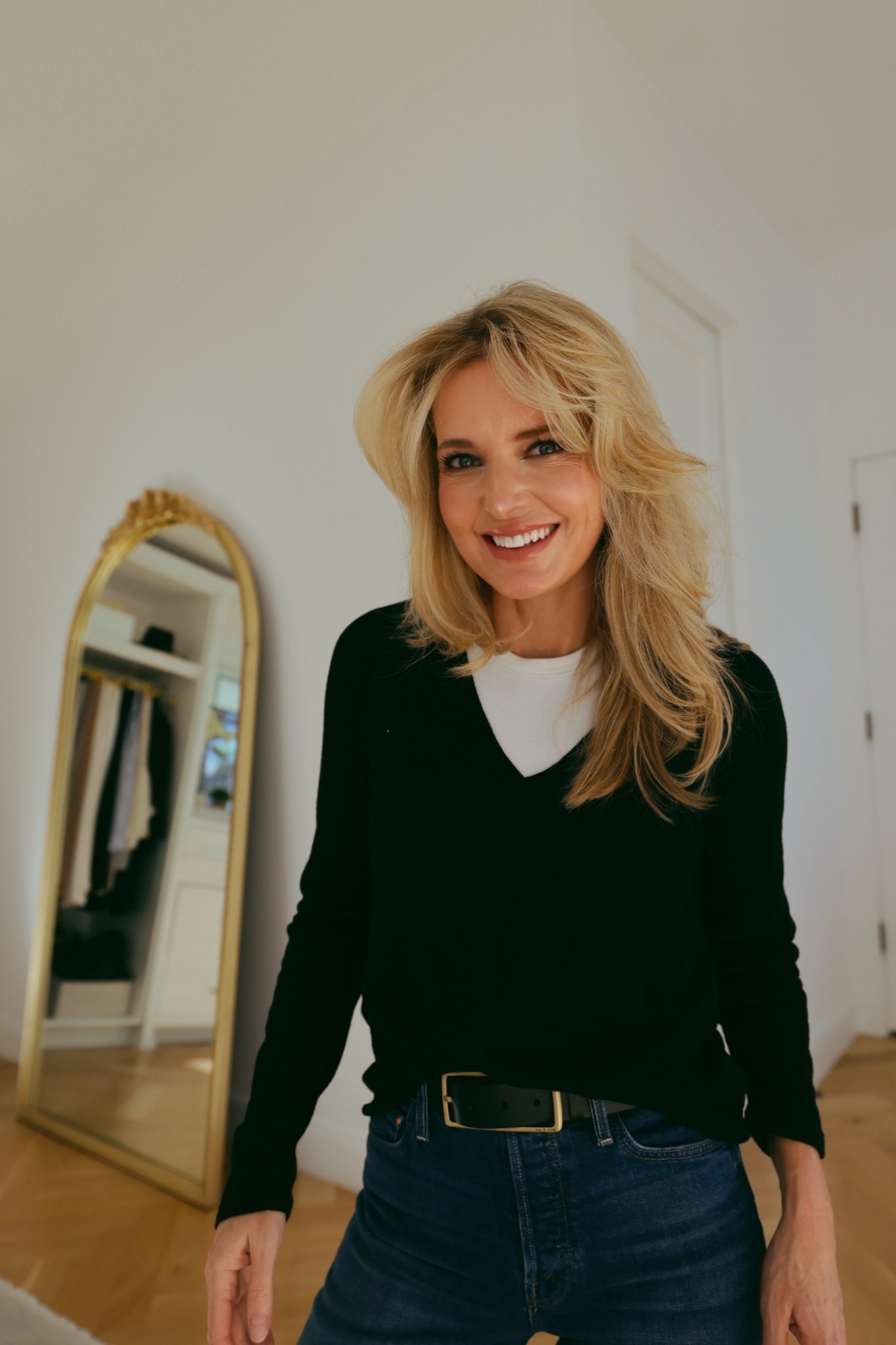 When it comes to winter style, you can’t ever go wrong with cashmere! I love the layered look with the sweater over a tank. 

#LTKOver40 #LTKSeasonal