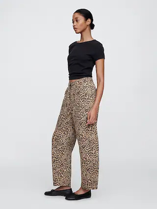Mid Rise Soft Pull-On Barrel Jeans | Gap Factory