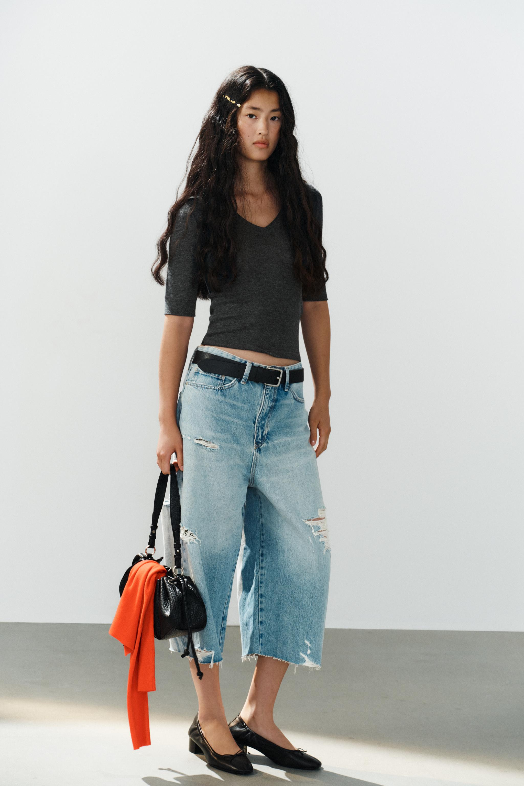 V-NECK T-SHIRT | Zara US