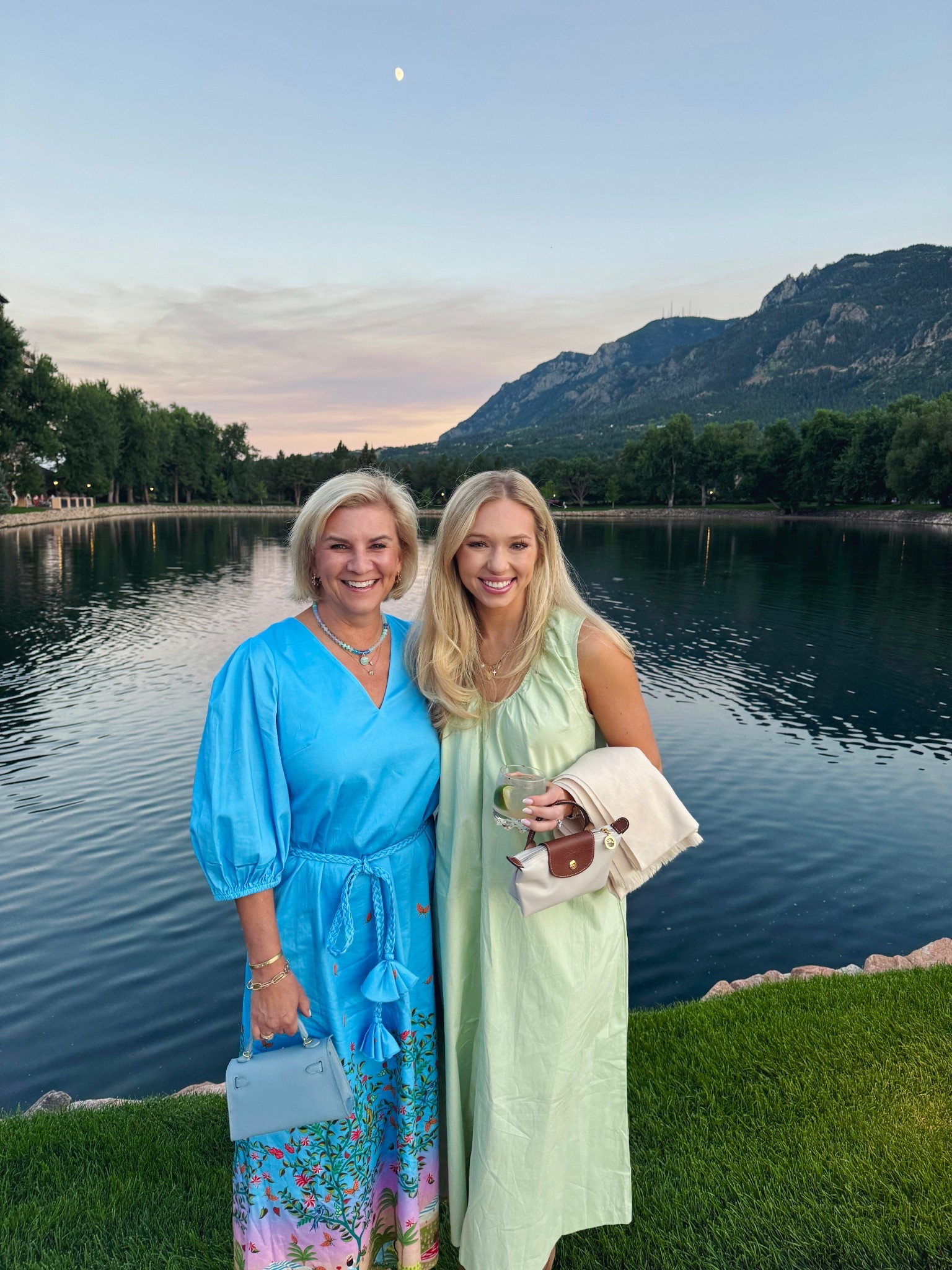 Colorado Springs⛰️⛰️⛰️ both dresses linked, as well as my pashmina shawl and purse!

#LTKSaleAlert #LTKFindsUnder50 #LTKFindsUnder100