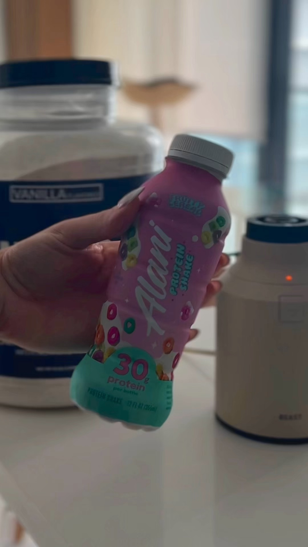 Mass gainer shake for the gains🥵

#LTKFitness #LTKActive