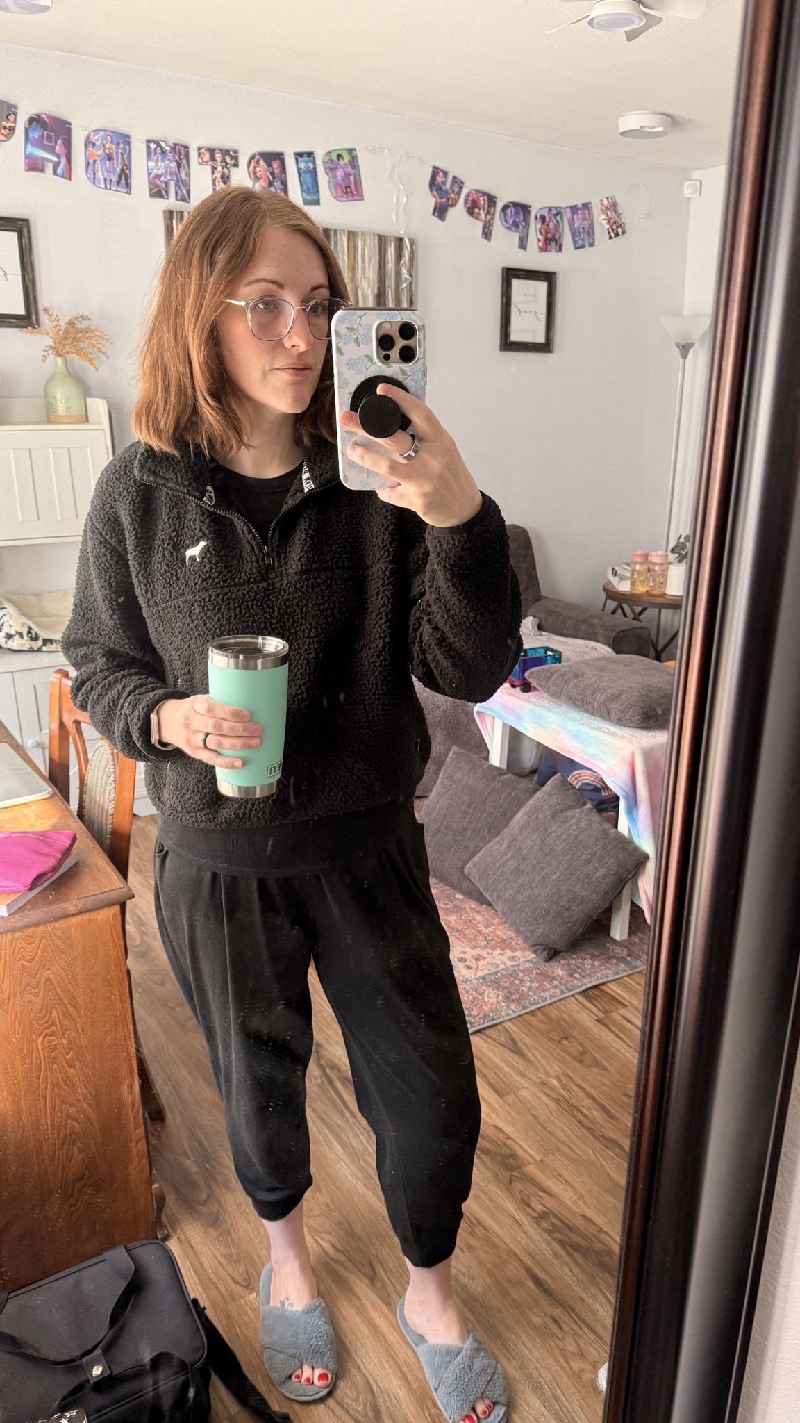 Kept it cozy and comfy today 🤍
My cropped pullover is older from Victoria’s Secret PINK, so I linked similar options.


#LTKootd #LTKmomlife #LTKdayinmylife