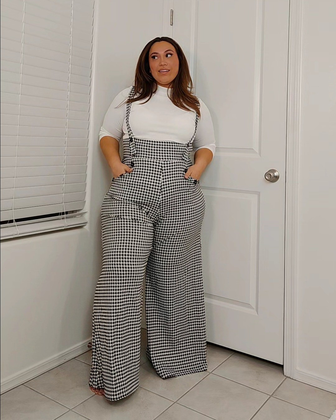 Amazon Milumia Women's Houndstooth Print Overalls Jumpsuit Casual Sleeveless Wide Leg Pants Romper

#LTKMidsize #LTKPlusSize