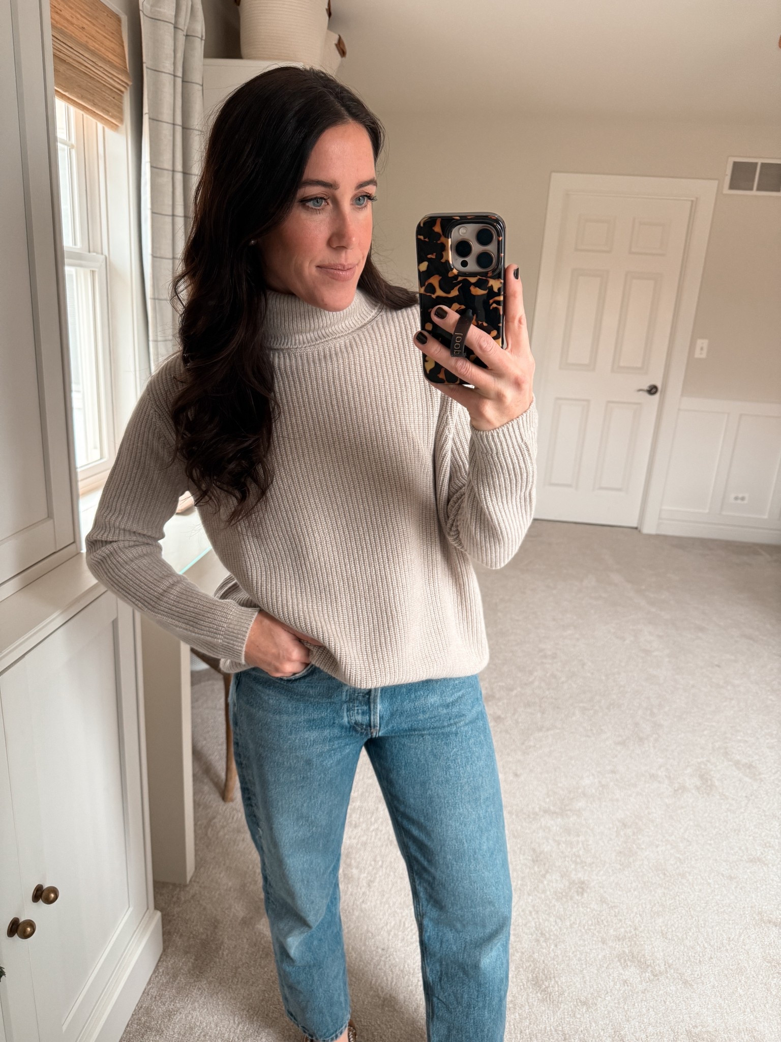 Quince Cashmere Turtleneck

#LTKHoliday #LTKCyberWeek #LTKSeasonal