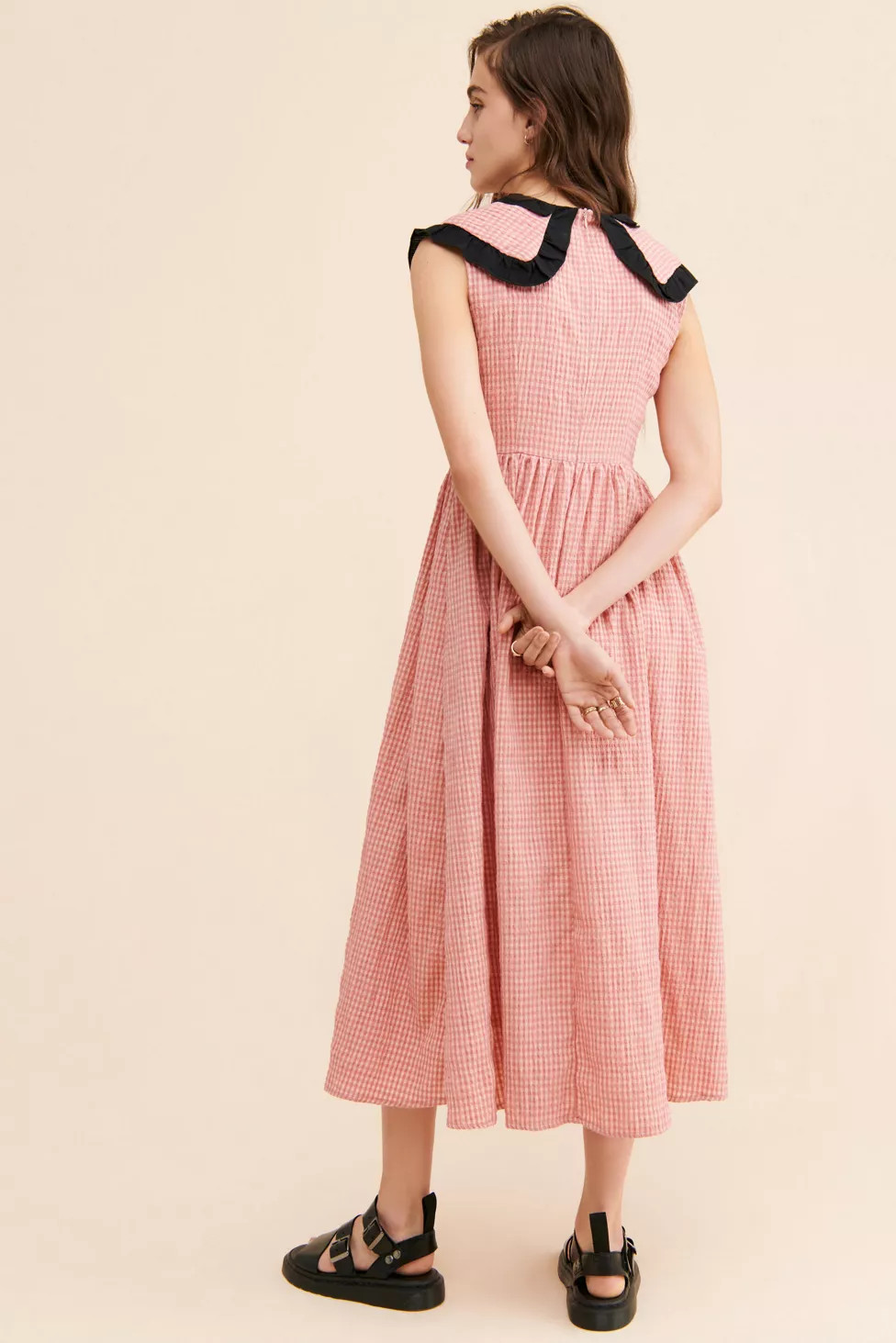 Ghospell Lease Gingham Midi Dress | Urban Outfitters (US and RoW)