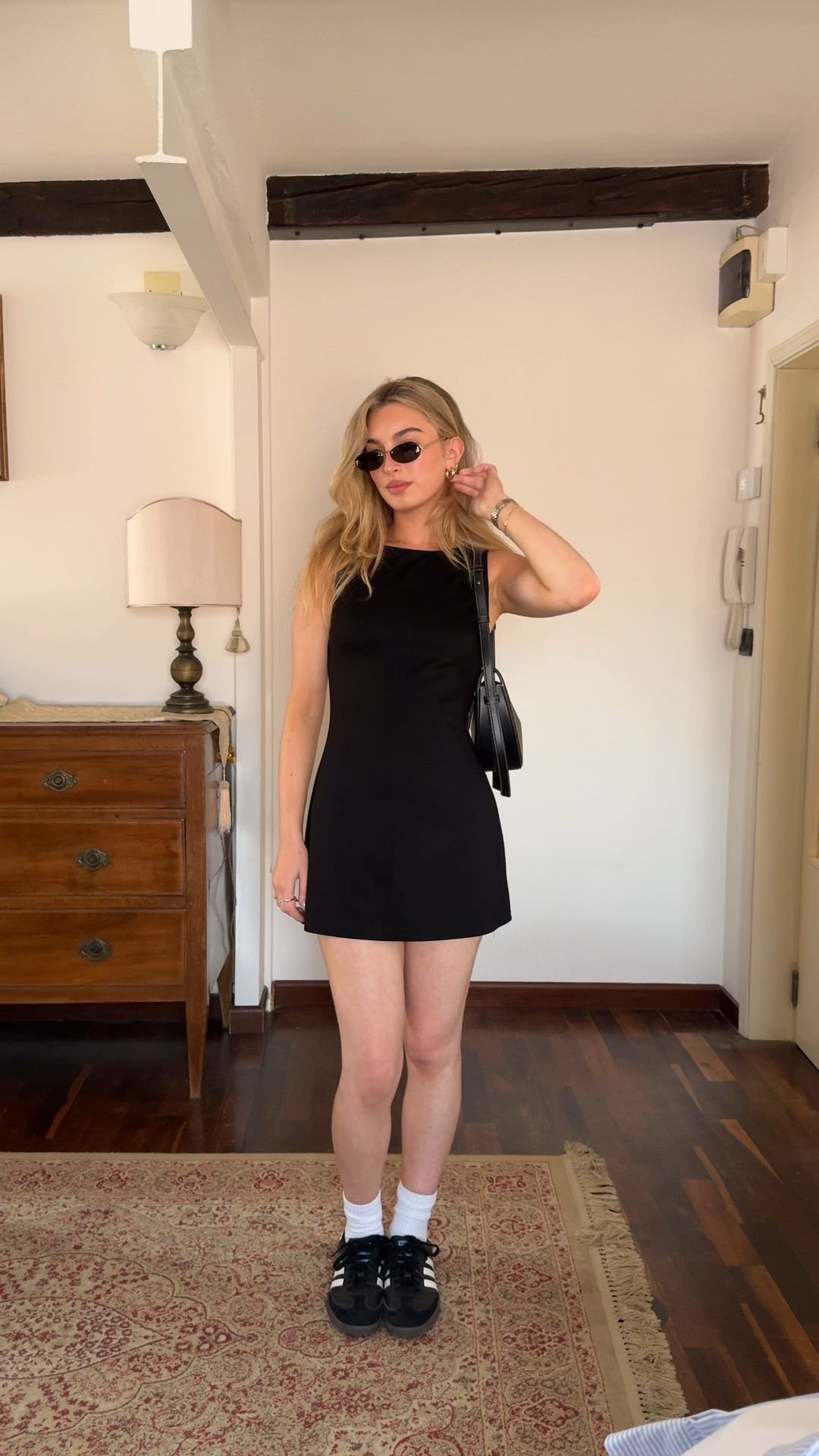 Get dressed with me for a day in Venice🖤

Dress is WF and bag is Polène, I’ve linked similar alternatives x

#LTKaustralia #LTKtravel #LTKstyletip