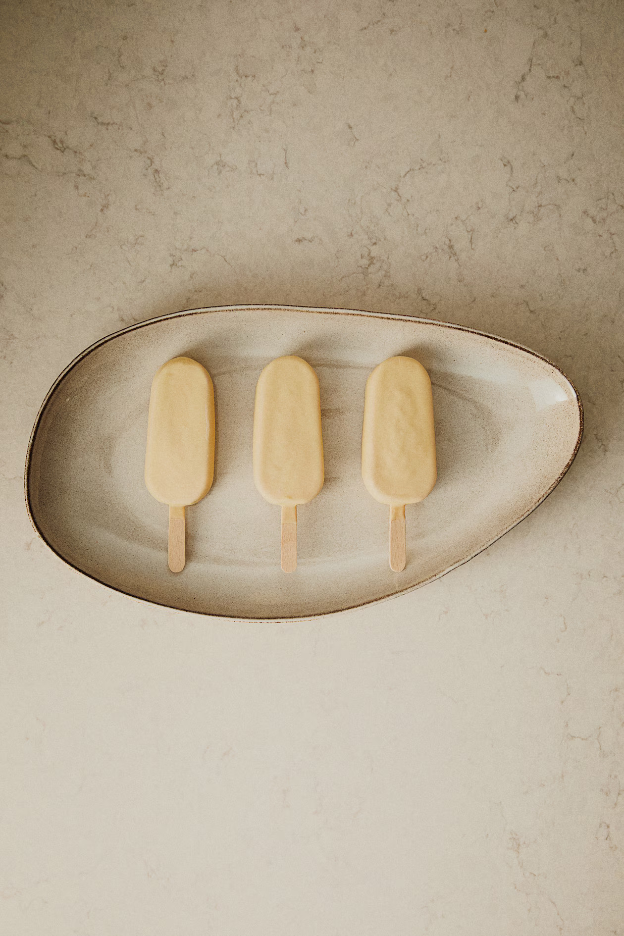 Large Stoneware Serving Dish | H&M (US + CA)