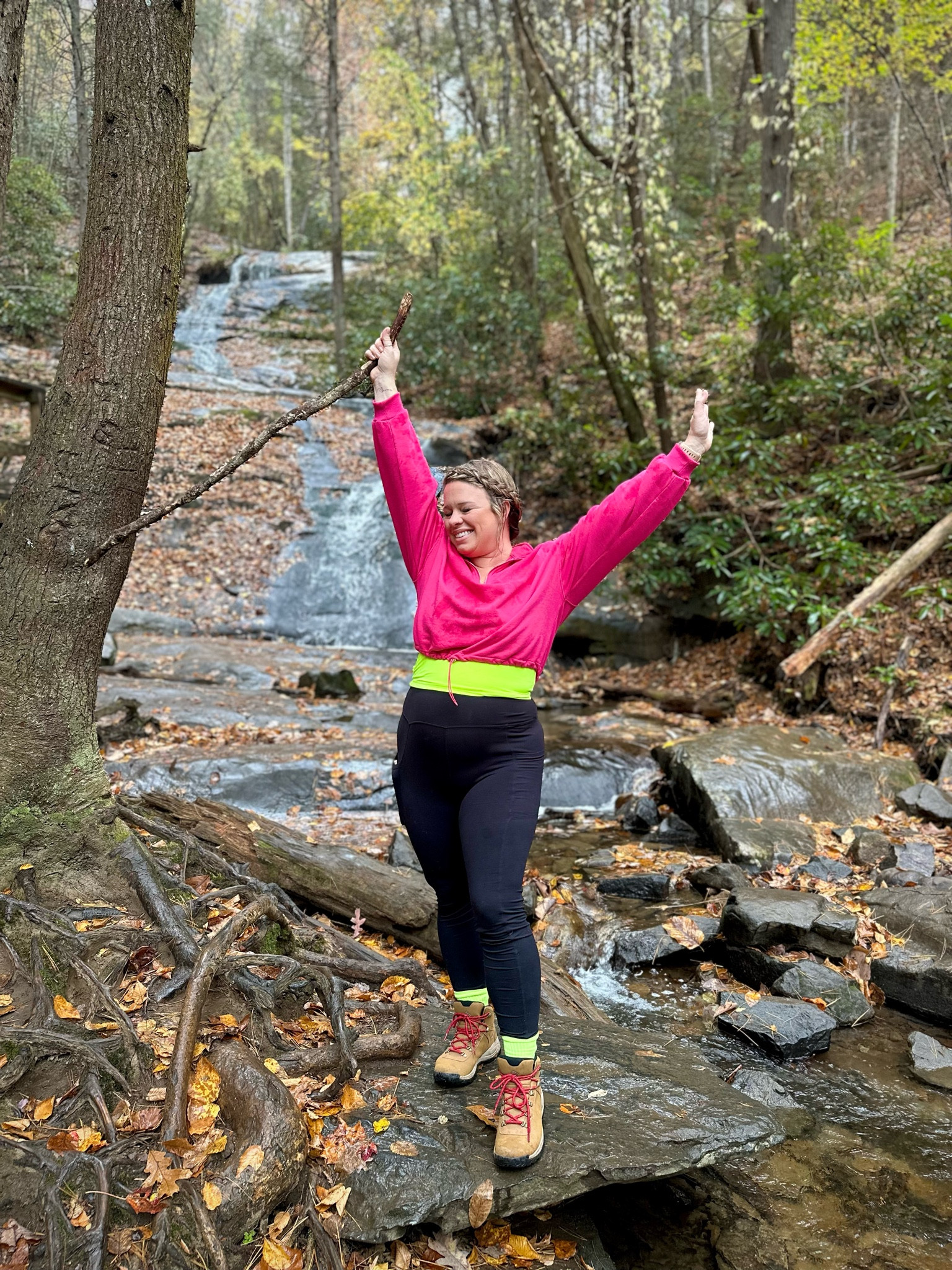 Loving this pregnancy workout athletic outfit. Took a hike up in north Georgia in Blue Ridge at 19 weeks pregnant and the maternity leggings and comfy hiking shoes are certainly a lifesaver.


Maternity outfit 
Baby bump clothing
Bump friendly outfit 
Hiking shoes
Maternity hiking outfit
Hiking days
Hiking outfits
Athleisure clothing
Athletic wear
Trail days
Workout clothing
Loungewear outfit
Fall hikes

#LTKMidsize #LTKBump #LTKFindsUnder50
