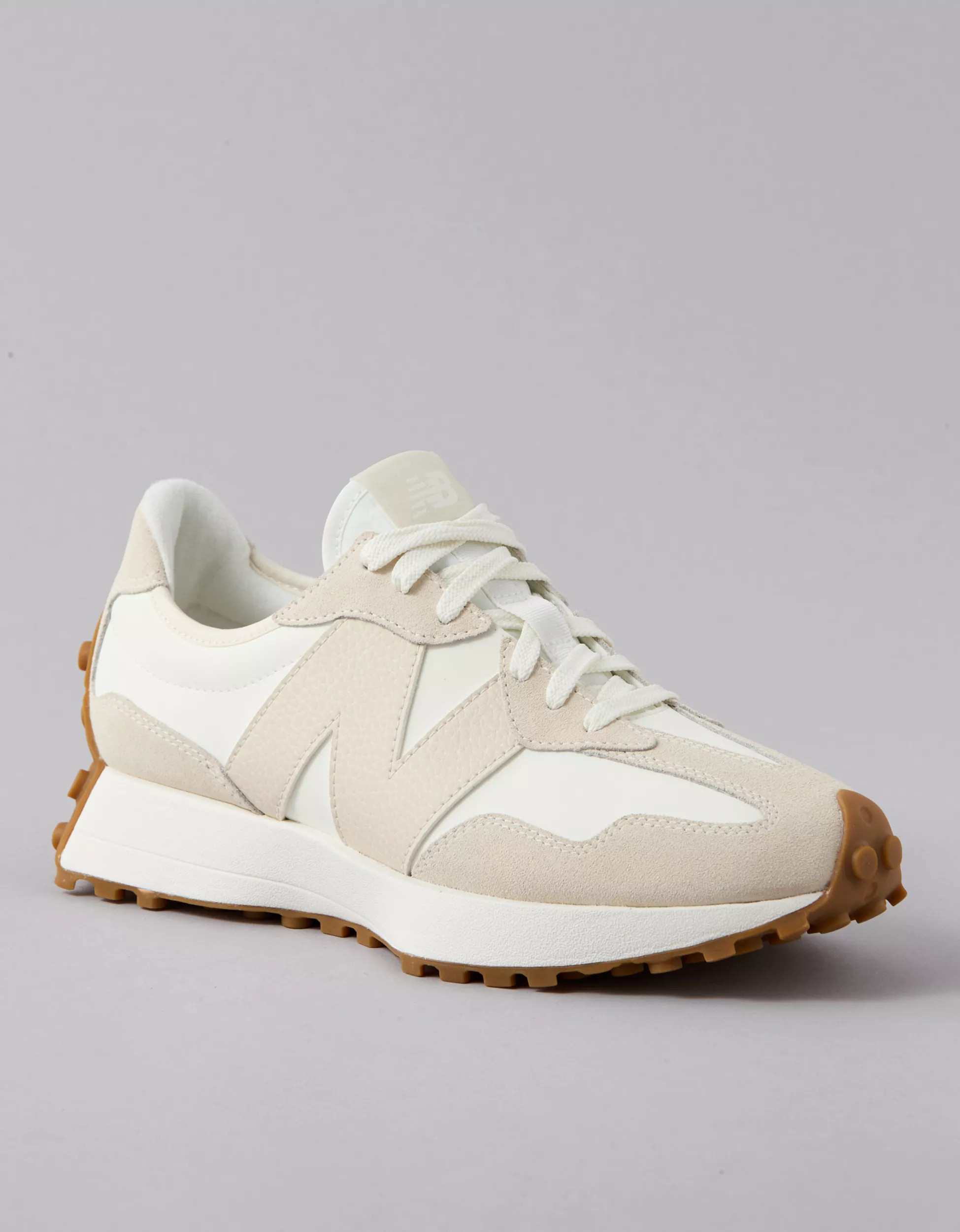 New Balance 327 Sneaker | American Eagle Outfitters (US & CA)