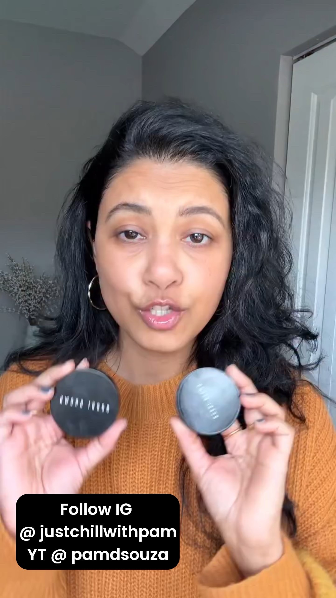 Which One ? Pot Rouge Bobbi Brown 
https://youtu.be/zFHf9FJGuxk

@ultabeauty ⁠ - https://bit.ly/3Napkoi
​⁠ @walmart - https://bit.ly/3LtutqV
@bobbibrown -nhttps://bit.ly/3LCBRjQ
​⁠ @sephora - https://bit.ly/3N9lZG6
​⁠ @amazon - https://bit.ly/4pqdJyL

*Affiliate Links Thanks for supporting
#over40andfabulous #makeup #blush #swatches #bobbibrowncosmetics #pamdsouza