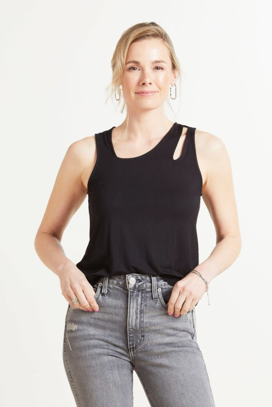EVEREVE Charli Cutout Tank | EVEREVE | Evereve