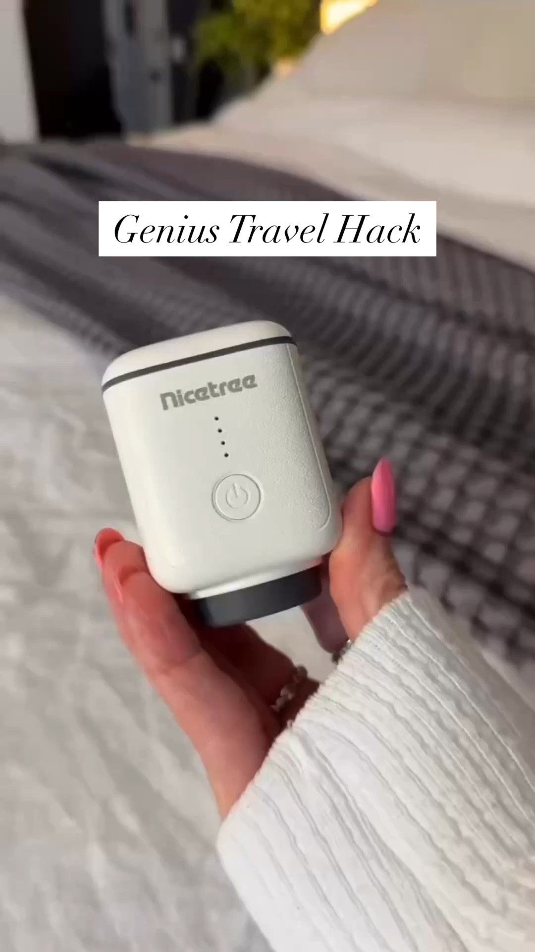 This vacuum bag sealer is a game changer 🤍 perfect for packing clothes or storing bulky items without taking up space

#travelhack #packinghack #vacuumsealer #travelessentials #packingsolutions #clothingstorage #spacesaving #organizationfinds #travelfinds #amazonfinds #ltkfinds #homeorganization #storageideas #packingtips #suitcasetips