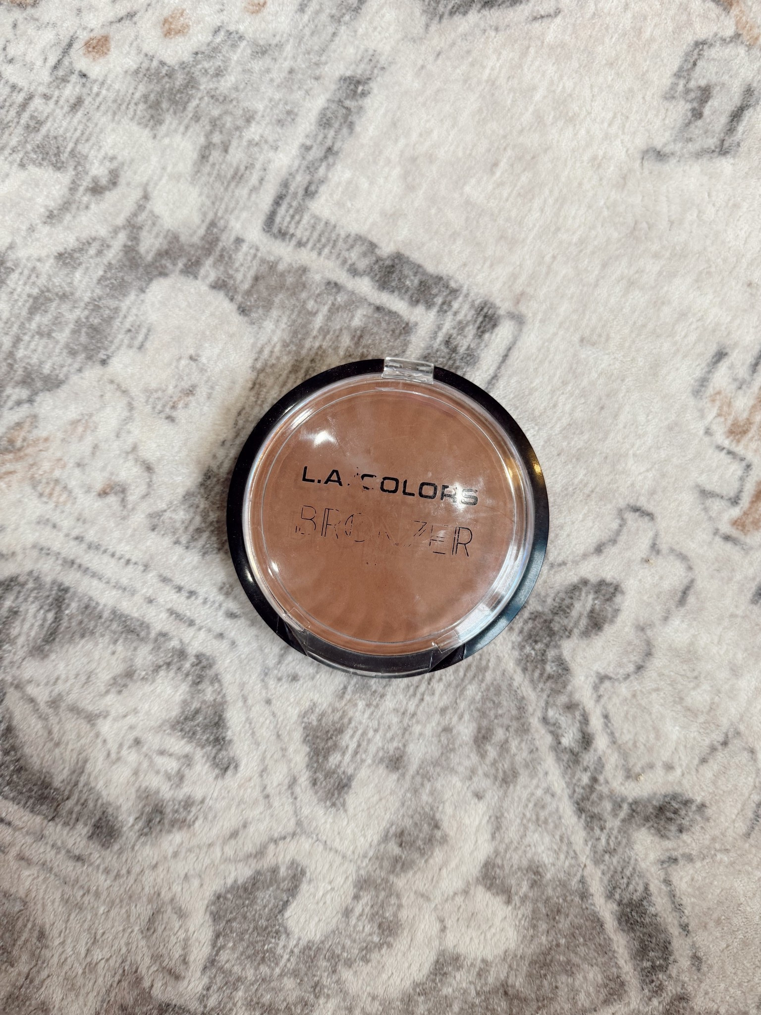 The underdog of bronzers has become my fave! Let’s give it up for LA Colors doing the most for less 👏🏼🩷✨ my shade: beachy

#LTKBeauty #LTKgrwm #LTKmomlife